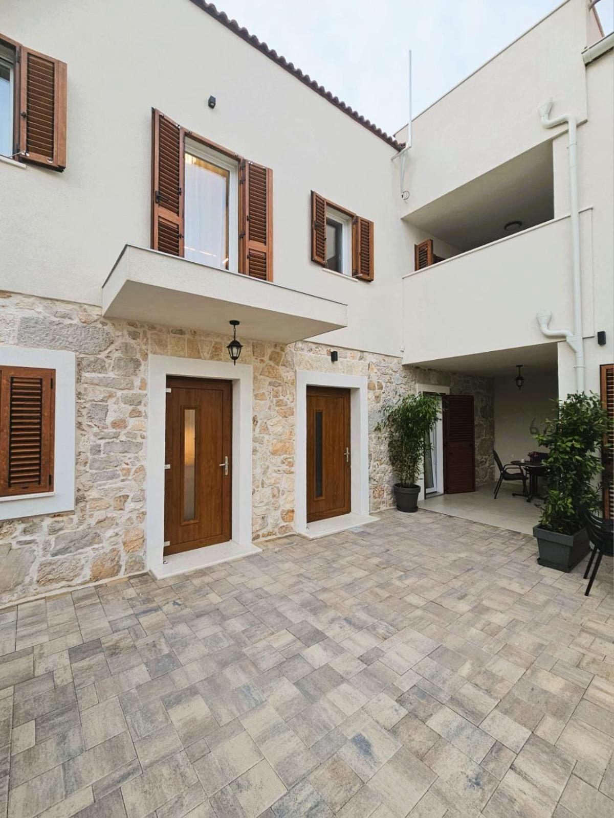 Apartments Miamare 2 Primosten Exterior photo